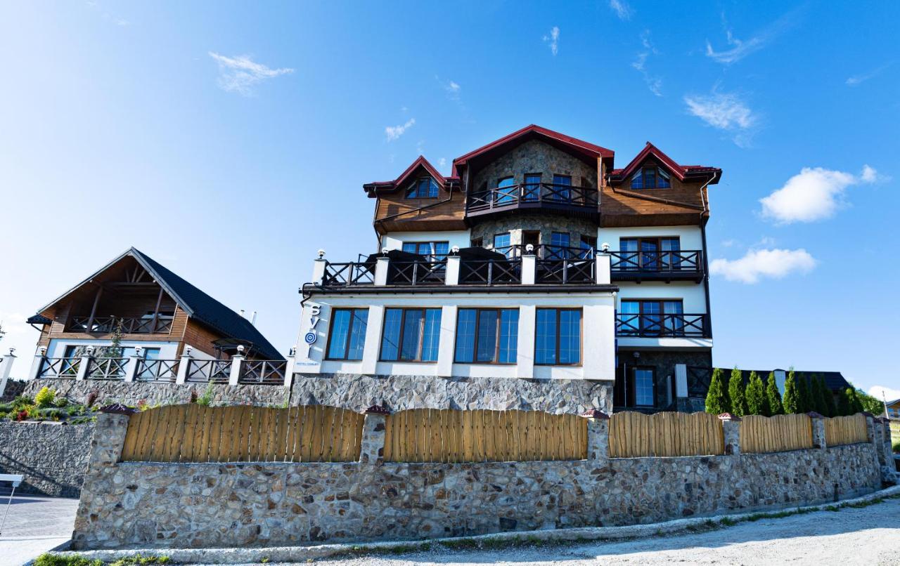Svoi Hotel Poljanyzja Exterior foto