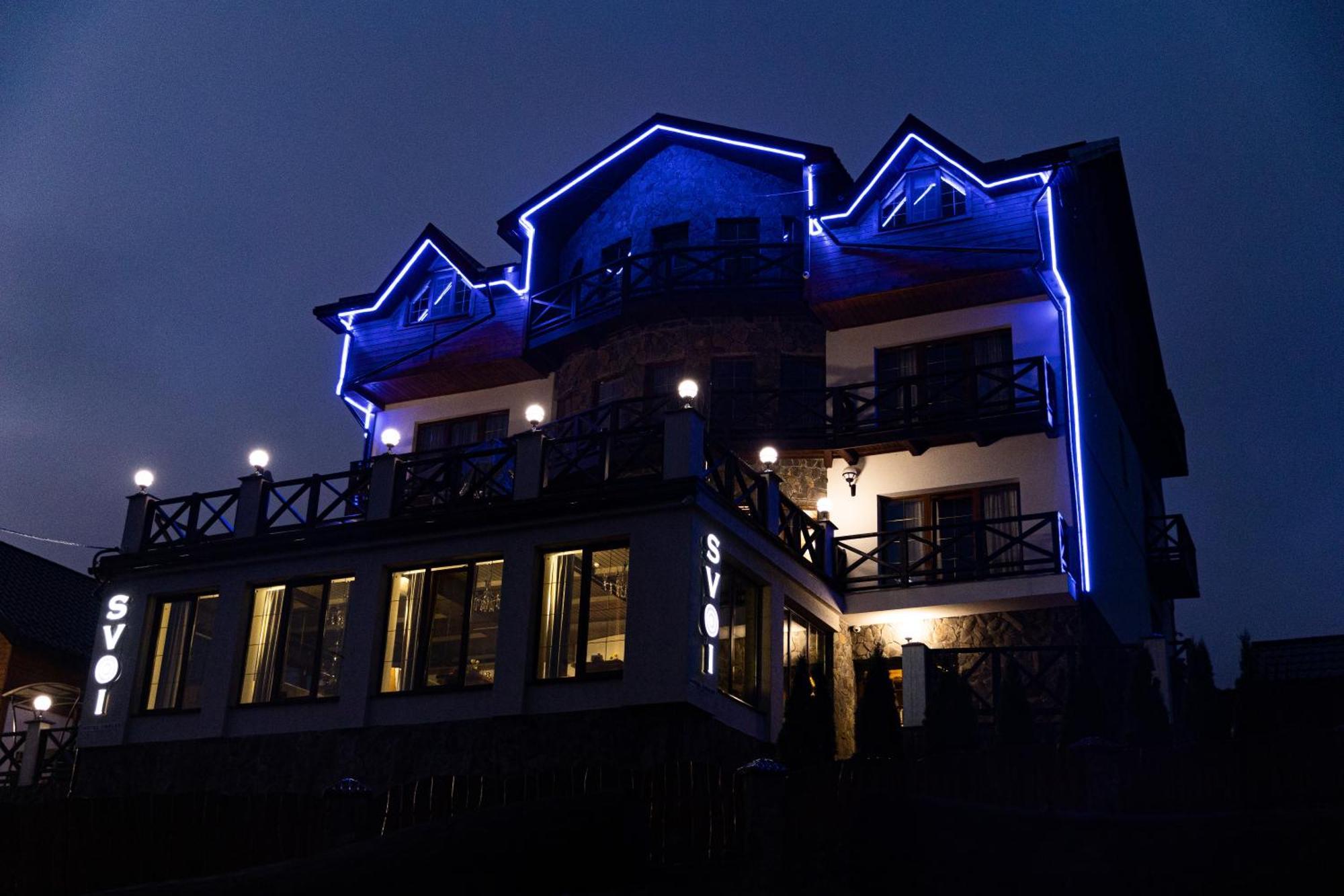 Svoi Hotel Poljanyzja Exterior foto